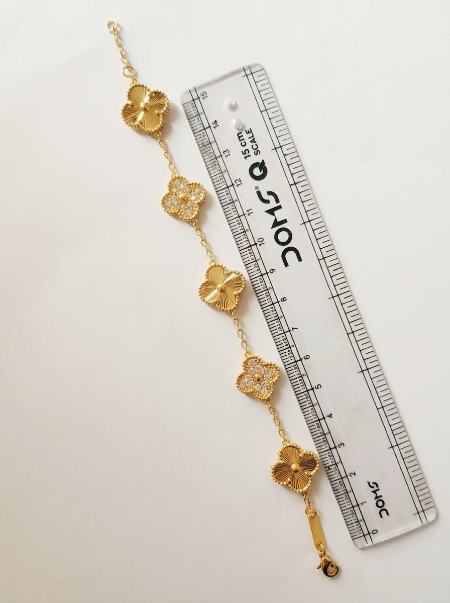 Five-Motif Luxury Gold Clover Bracele