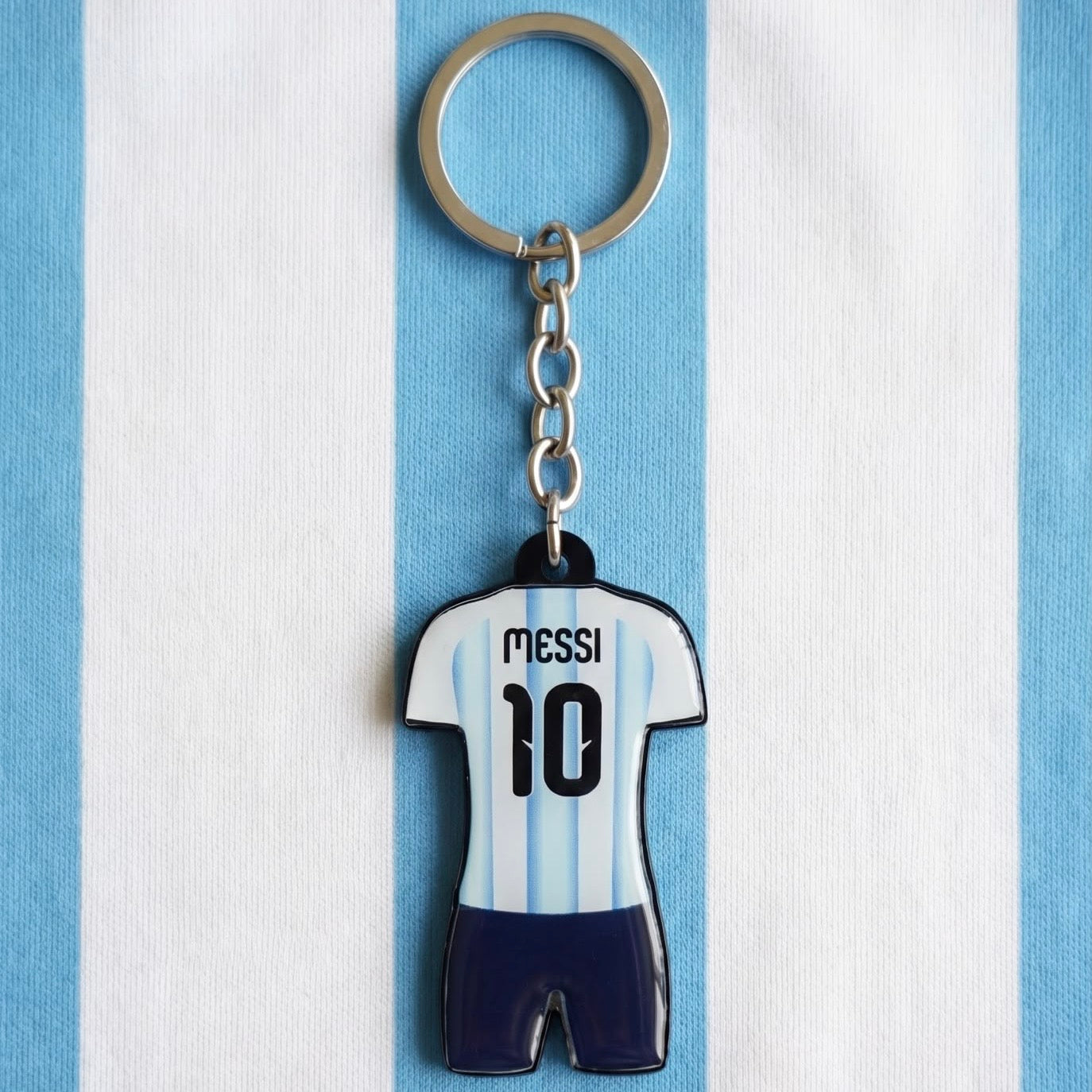 Argentina No. 10 Football Jersey Keychain – Messi Inspired Mini Shirt Key Ring