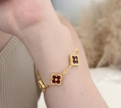 Elegant Clover Charm Bracelet