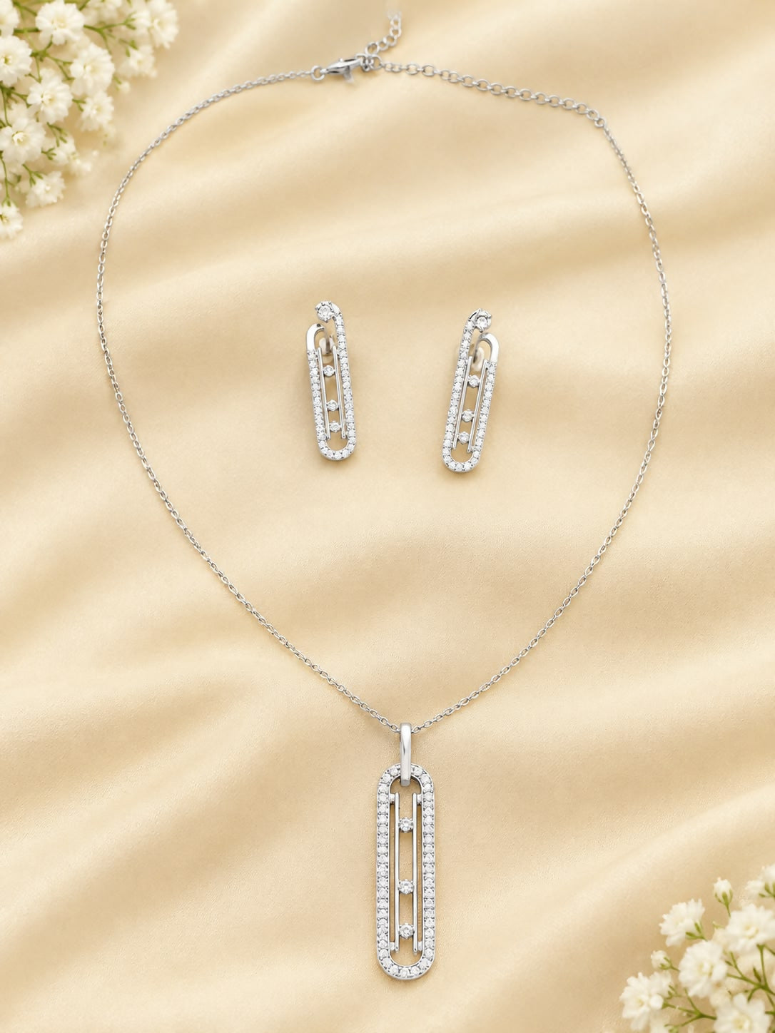 Women's Elegant Necklace Set
