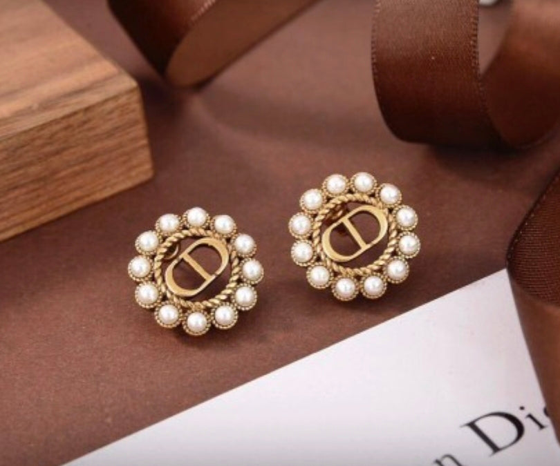 Women's Alphabet Pattern Earrings X4551525