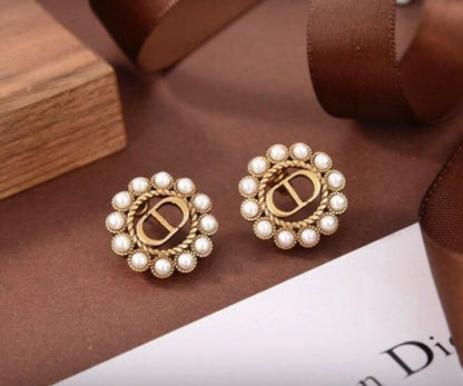 Women's Alphabet Pattern Earrings X4551525