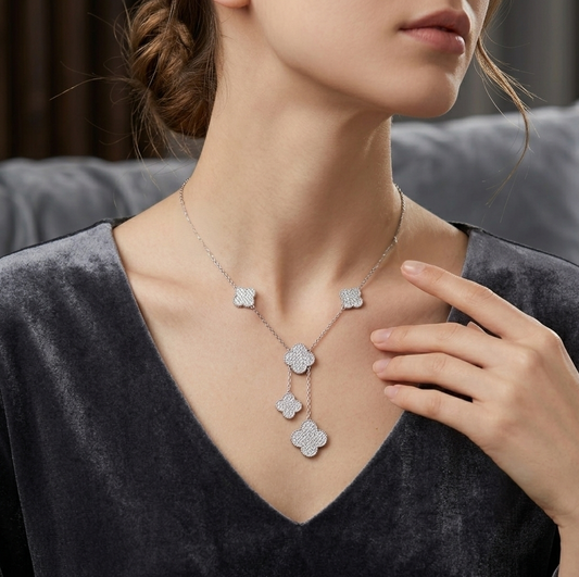 Magic Alhambra necklace
