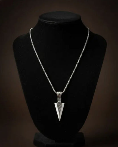 Minimalist Unisex Arrowhead Necklace Set