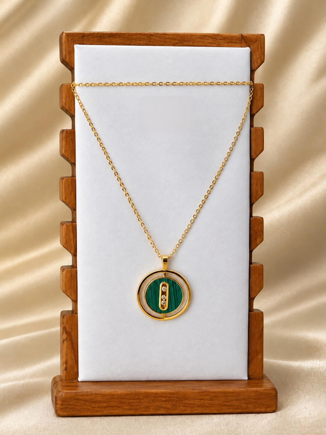 Lucky Move Malachite Pendant Necklace with Gold-Plated Chain